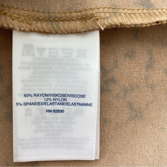 Land’s End  jersey knit dress with crew neckline and short sleeves, mini length - Picture 10 of 11